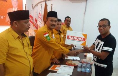 Mantapkan Niat, Kali Ini Yopi Daftar Ke Hanura